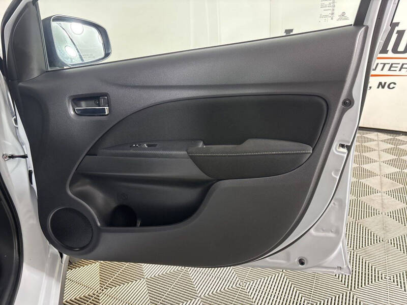 2024 Mitsubishi Mirage G4 SE