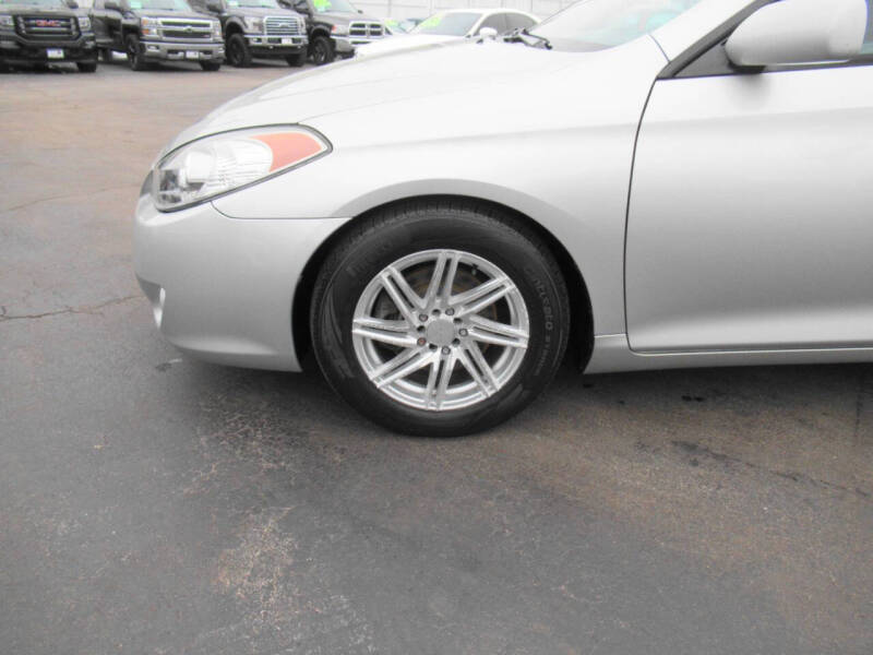 2005 Toyota Camry Solara SE