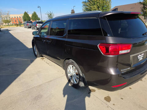 2017 Kia Sedona LX