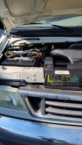 2003 Ford E-Series E-150