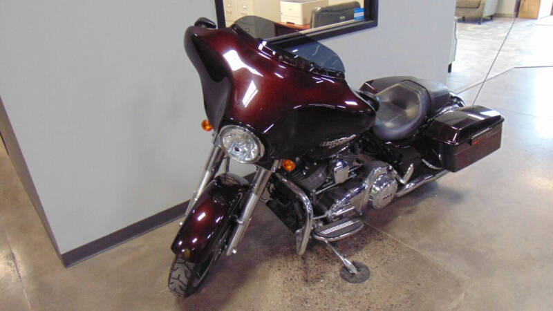 2011 Harley-Davidson Street Glide for sale at Preferred Sales & Leasing LLC in Woodbury MN