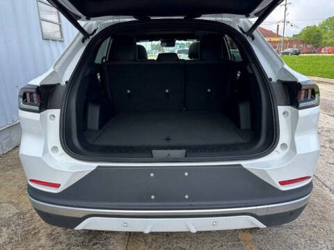 2025 VinFast VF8 Plus