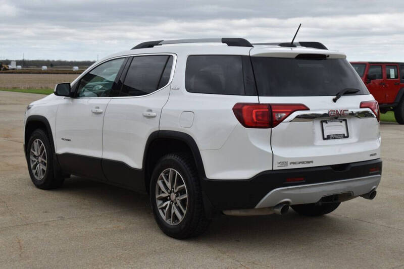 2019 GMC Acadia SLE-2