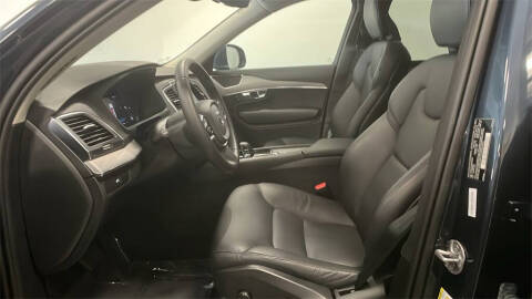 2025 Volvo XC90 B5 Core Bright Theme