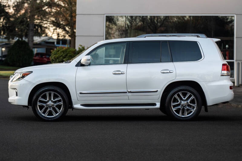 2013 Lexus LX 570