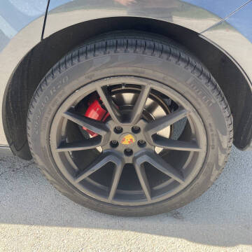 2017 Porsche Macan GTS
