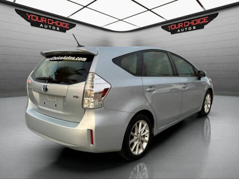2013 Toyota Prius v Five