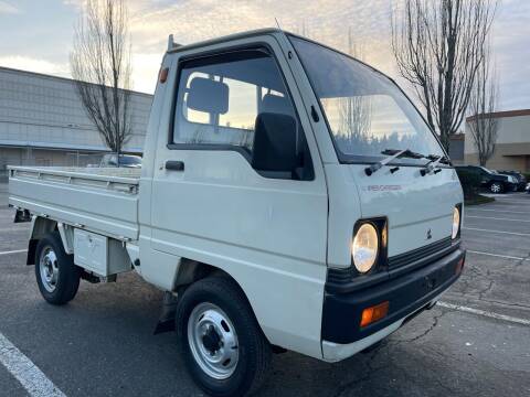 1988 Mitsubishi Minicab Truck for sale at JDM Car & Motorcycle LLC in Shoreline WA