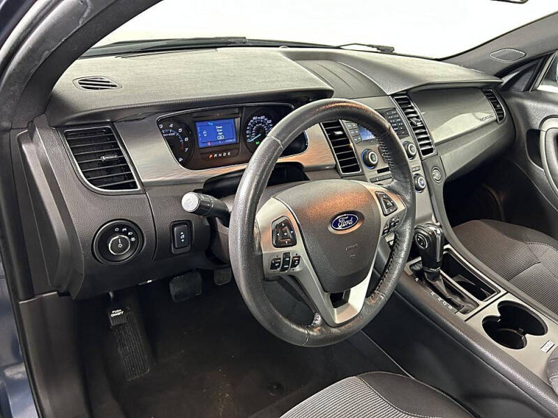 2019 Ford Taurus SEL