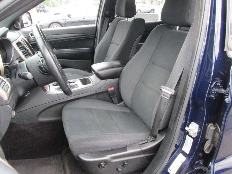 2017 Jeep Grand Cherokee Laredo E