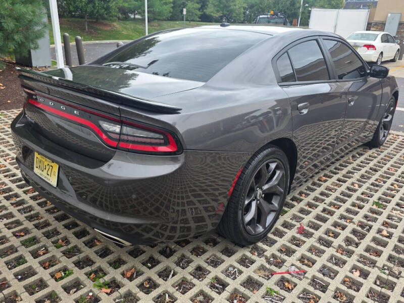 2019 Dodge Charger SXT
