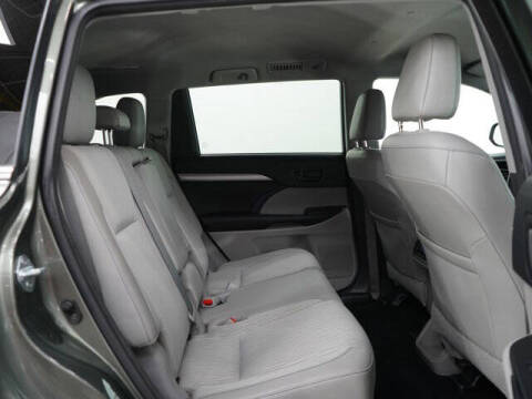 2017 Toyota Highlander LE Plus