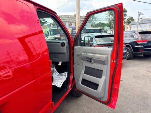 2012 Ford E-Series
