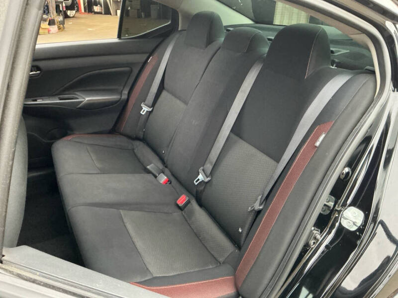 2020 Nissan Versa SR