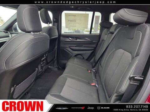 2025 Jeep Grand Cherokee Laredo X