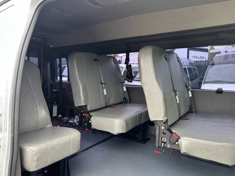 2012 Ford E-Series E-350 SD