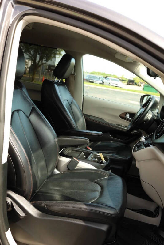 2018 Chrysler Pacifica Touring L