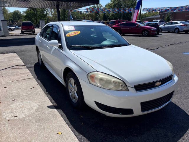 2010 Chevrolet Impala for sale at Michael Johnson @ Allens Auto Sales Hopkinsville in Hopkinsville, KY