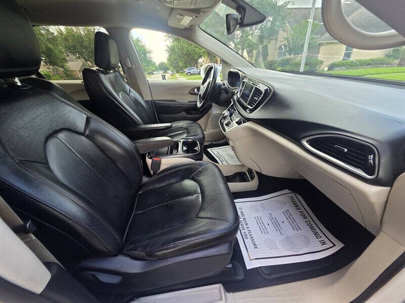 2019 Chrysler Pacifica Touring L