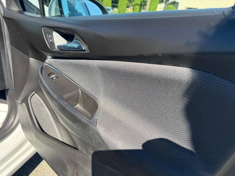 2017 Chevrolet Cruze LT Auto