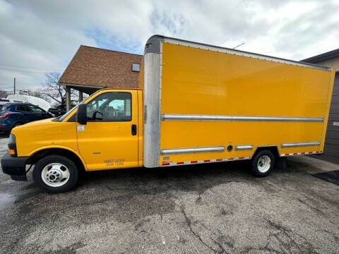 2019 GMC Savana for sale at Groesbeck TRUCK SALES LLC in Mount Clemens MI