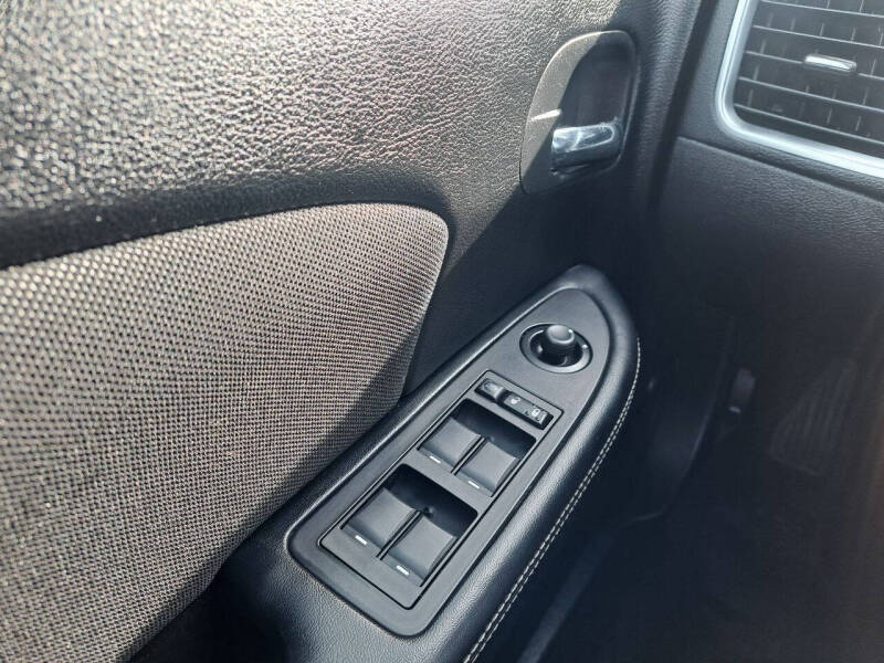 2011 Dodge Avenger Express