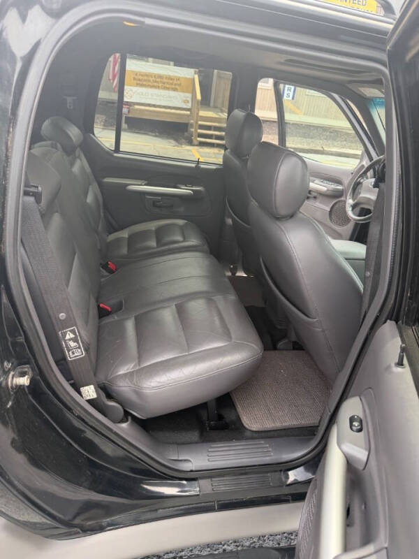 2002 Ford Explorer Sport Trac Value