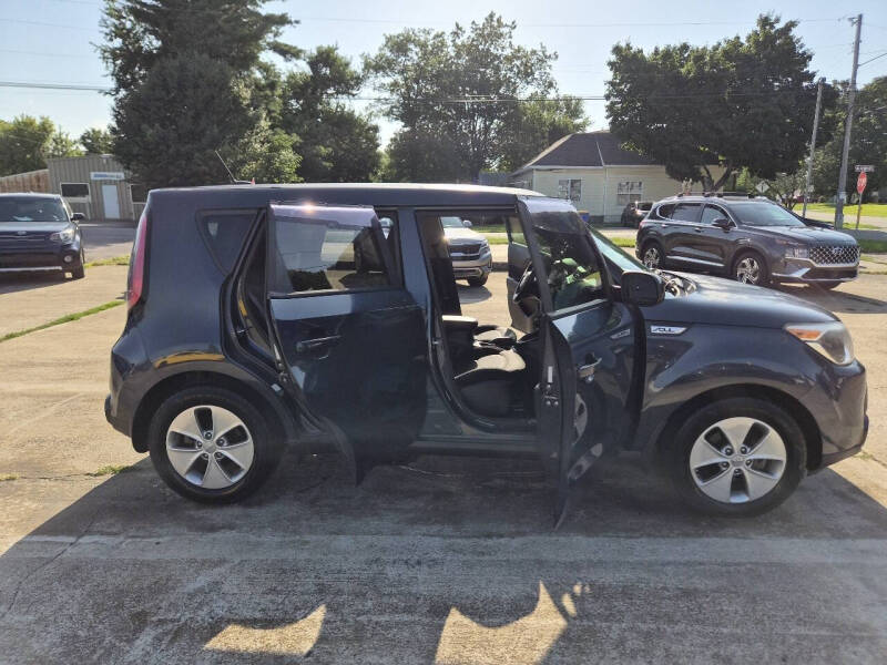 2016 Kia Soul +