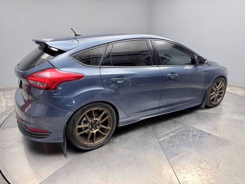 2018 Ford Focus ST
