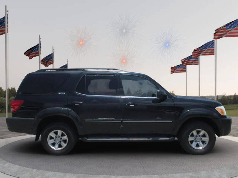 2005 Toyota Sequoia SR5