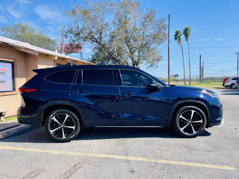 2022 Toyota Highlander XSE