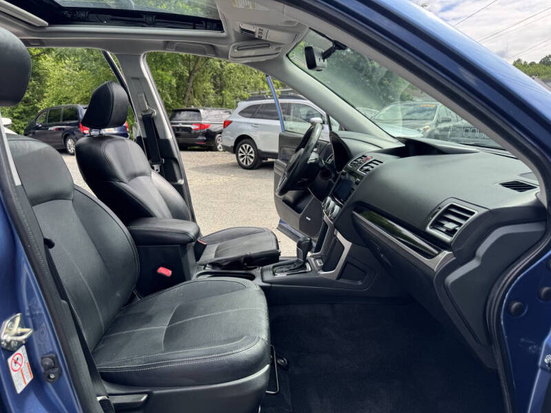 2017 Subaru Forester 2.5i Touring