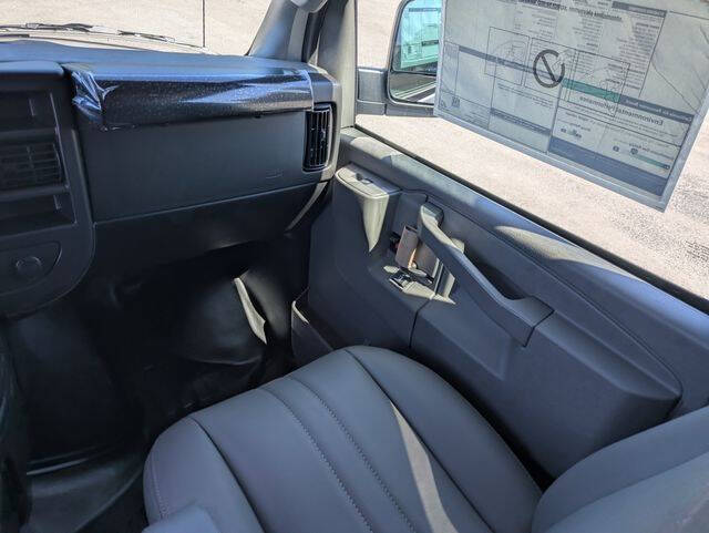 2026 Chevrolet Express 2500