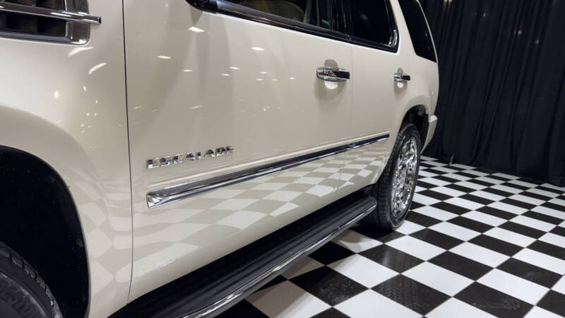 2013 Cadillac Escalade Luxury