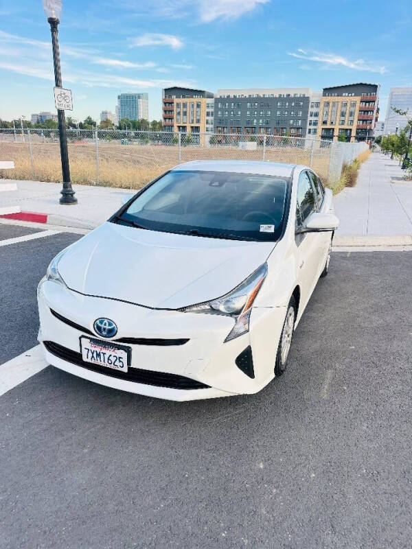 2017 Toyota Prius Two