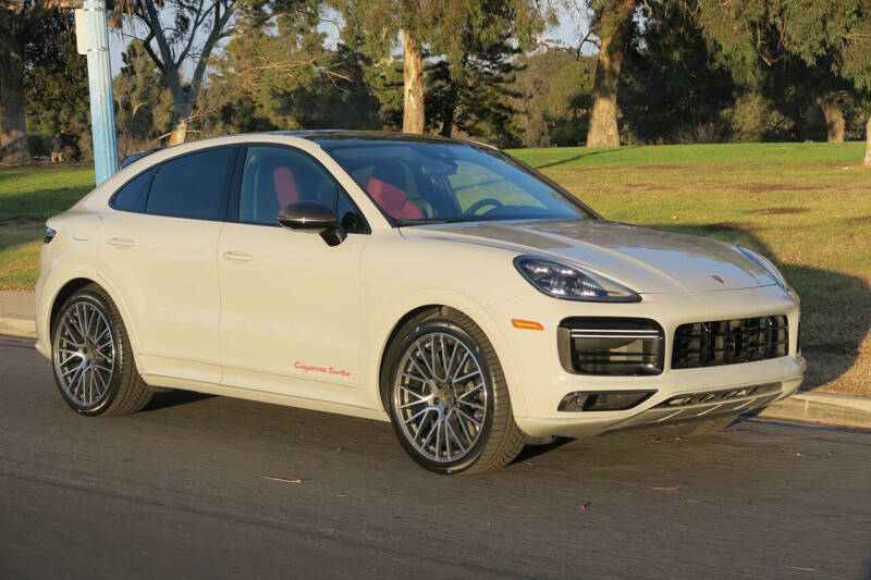 2022 Porsche Cayenne Turbo Coupe