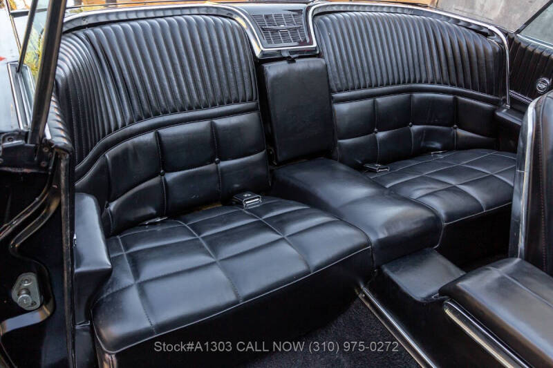 1966 Ford Thunderbird