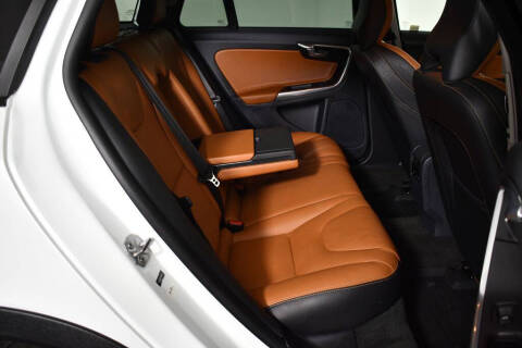 2015 Volvo V60 Cross Country T5