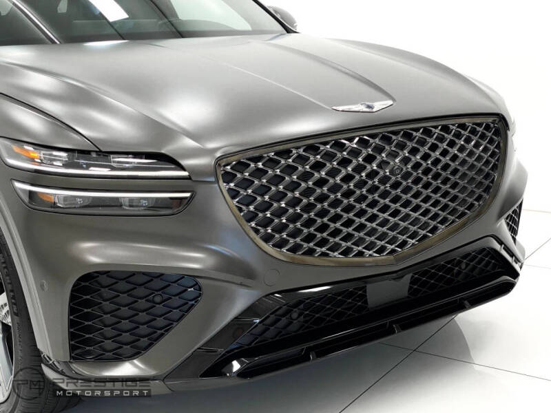 2023 Genesis GV70 2.5T Standard