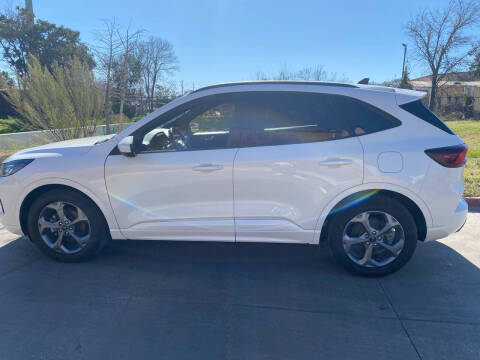 2023 Ford Escape ST-Line