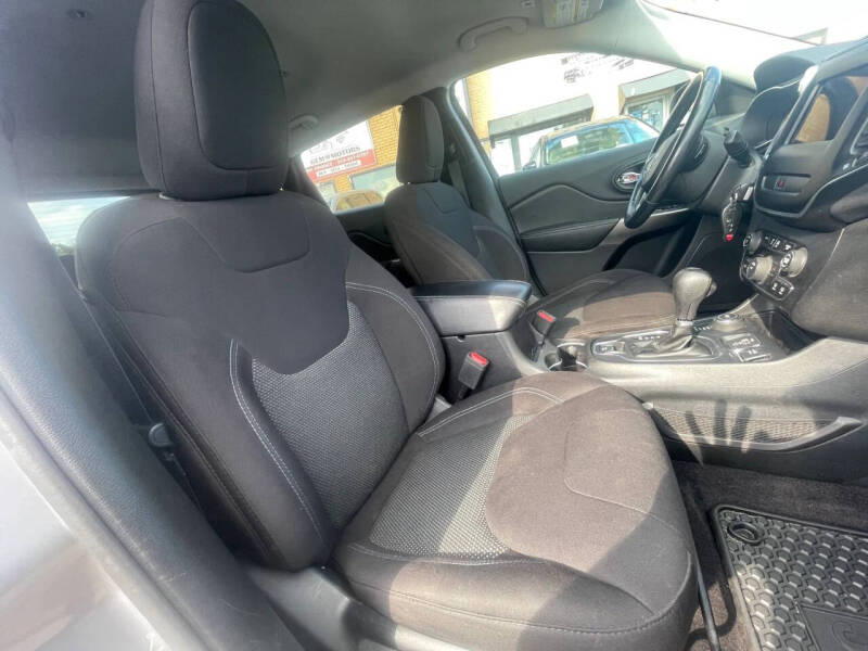 2019 Jeep Cherokee Latitude