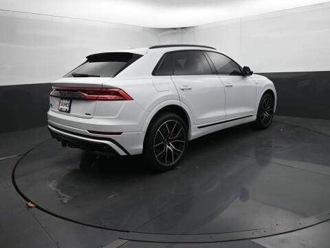 2022 Audi Q8 quattro Premium Plus 55 TFSI