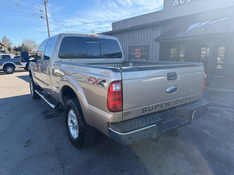 2014 Ford F-250 Super Duty Lariat photo 8