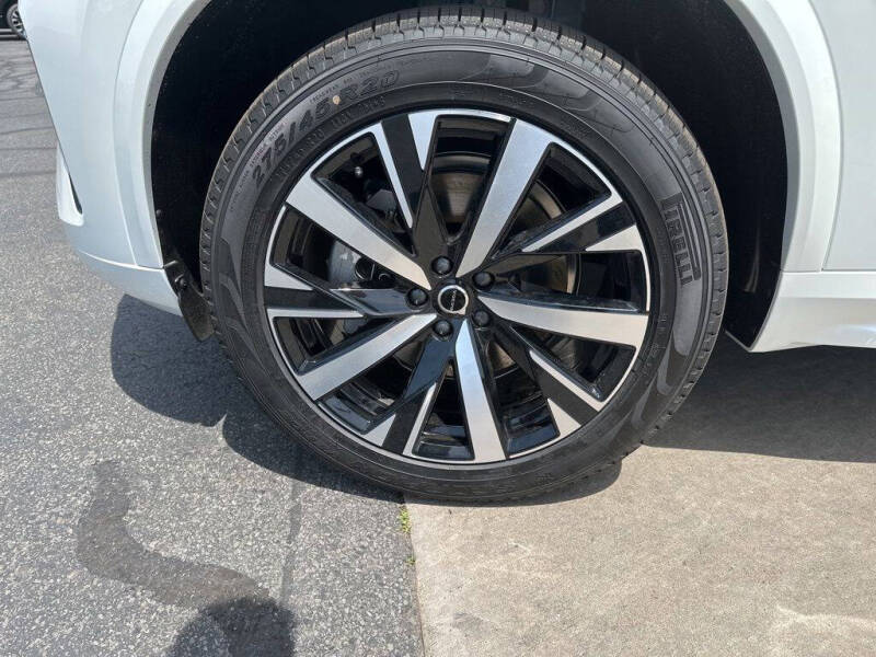 2026 Volvo XC90 B5 Core