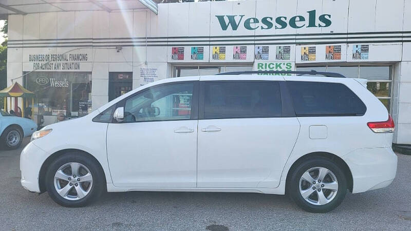 2011 Toyota Sienna