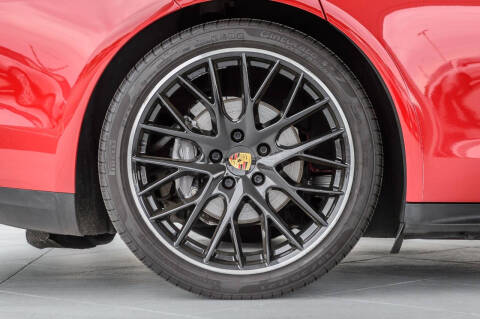 2018 Porsche Panamera 4