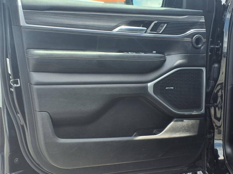 2023 Jeep Wagoneer Series II