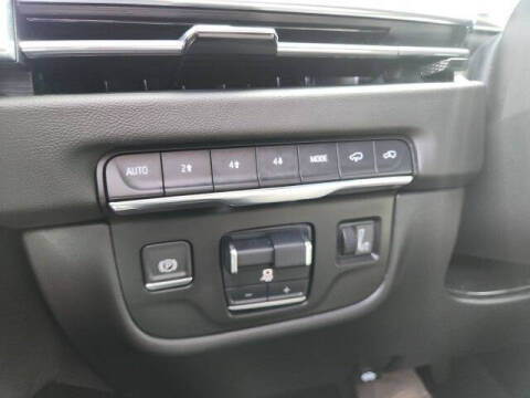 2025 Cadillac Escalade ESV Premium Luxury