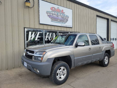 2002 Chevrolet Avalanche for sale at C&L Auto Sales in Vermillion SD
