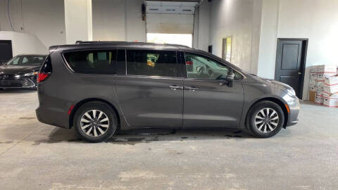 2021 Chrysler Pacifica Touring L
